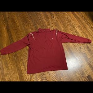 Men’s Nike golf shirt Dry fit.